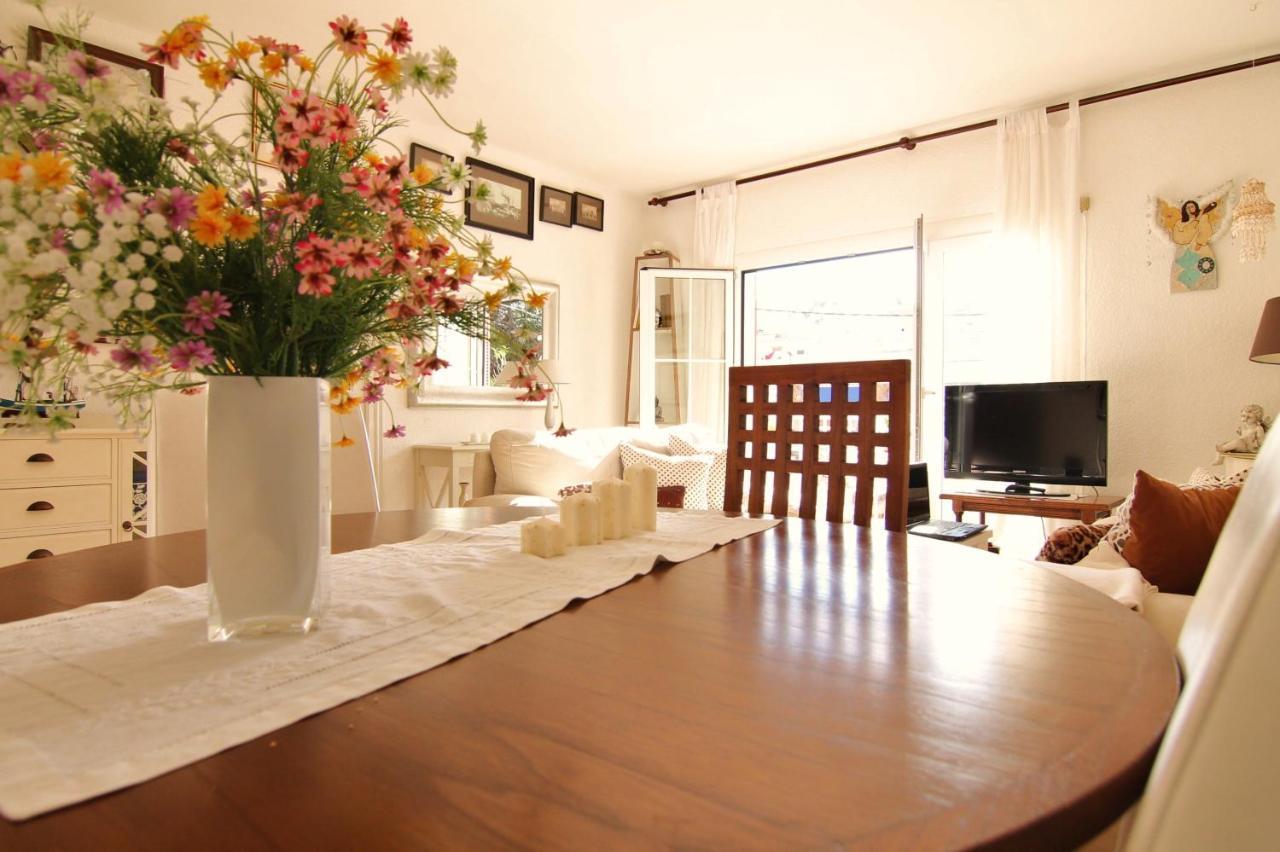 Chocolat: A 1 Minuto De La Playa Apartamento Sitges Exterior foto