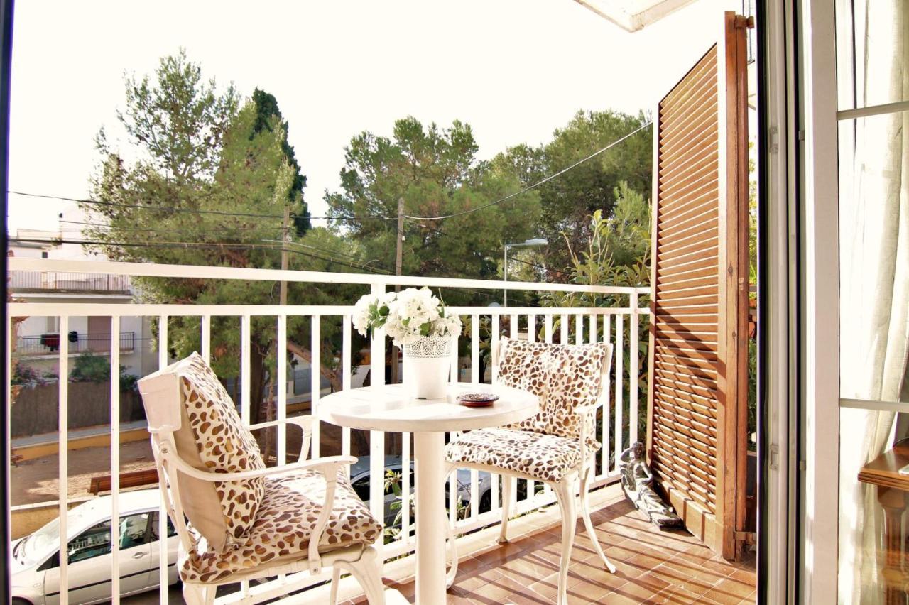 Chocolat: A 1 Minuto De La Playa Apartamento Sitges Exterior foto